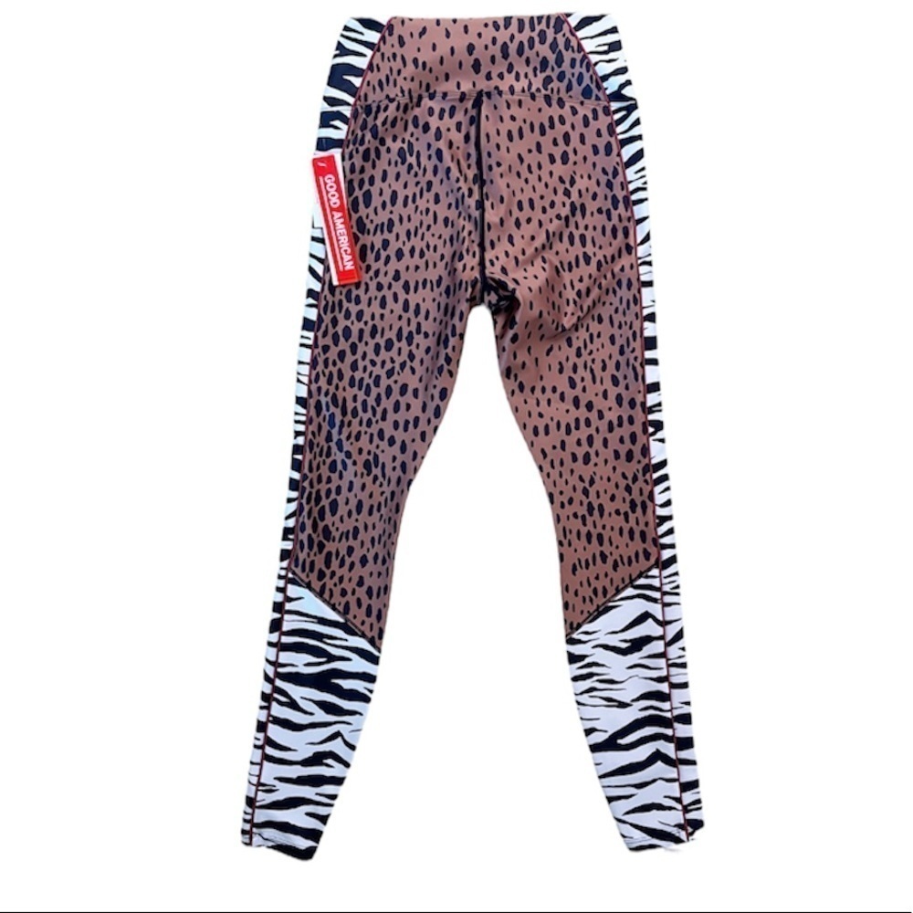 GOOD AMERICAN NWT Animal Mixed Block Leggings Size Medium in Animal Print - Picture 9 of 16